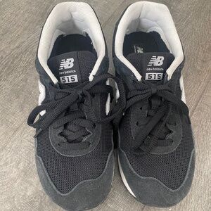 Black New Balance 515